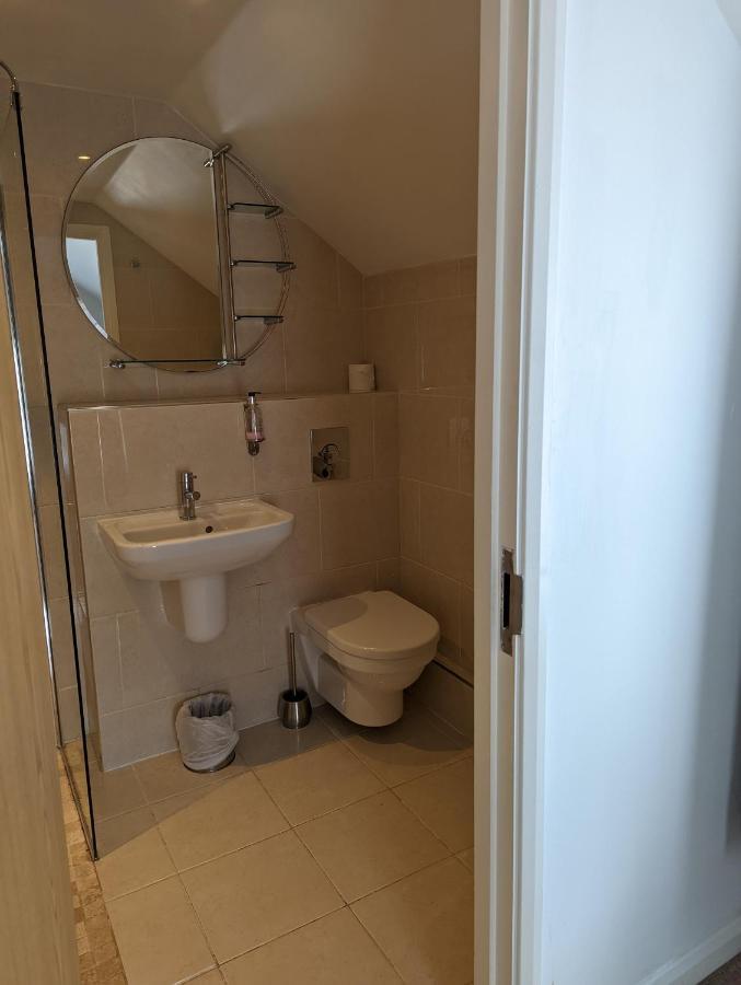 Barley Sheaf, Old Bridge Street En Suite Rooms, Room Only 트루로 외부 사진